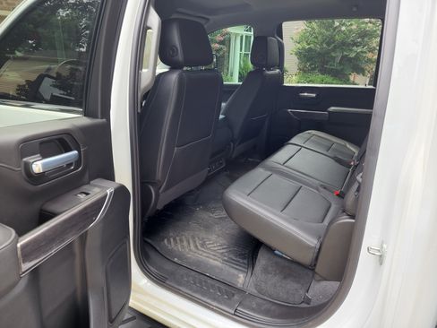 Used 2021 Chevrolet Silverado 3500 LTZ image 12