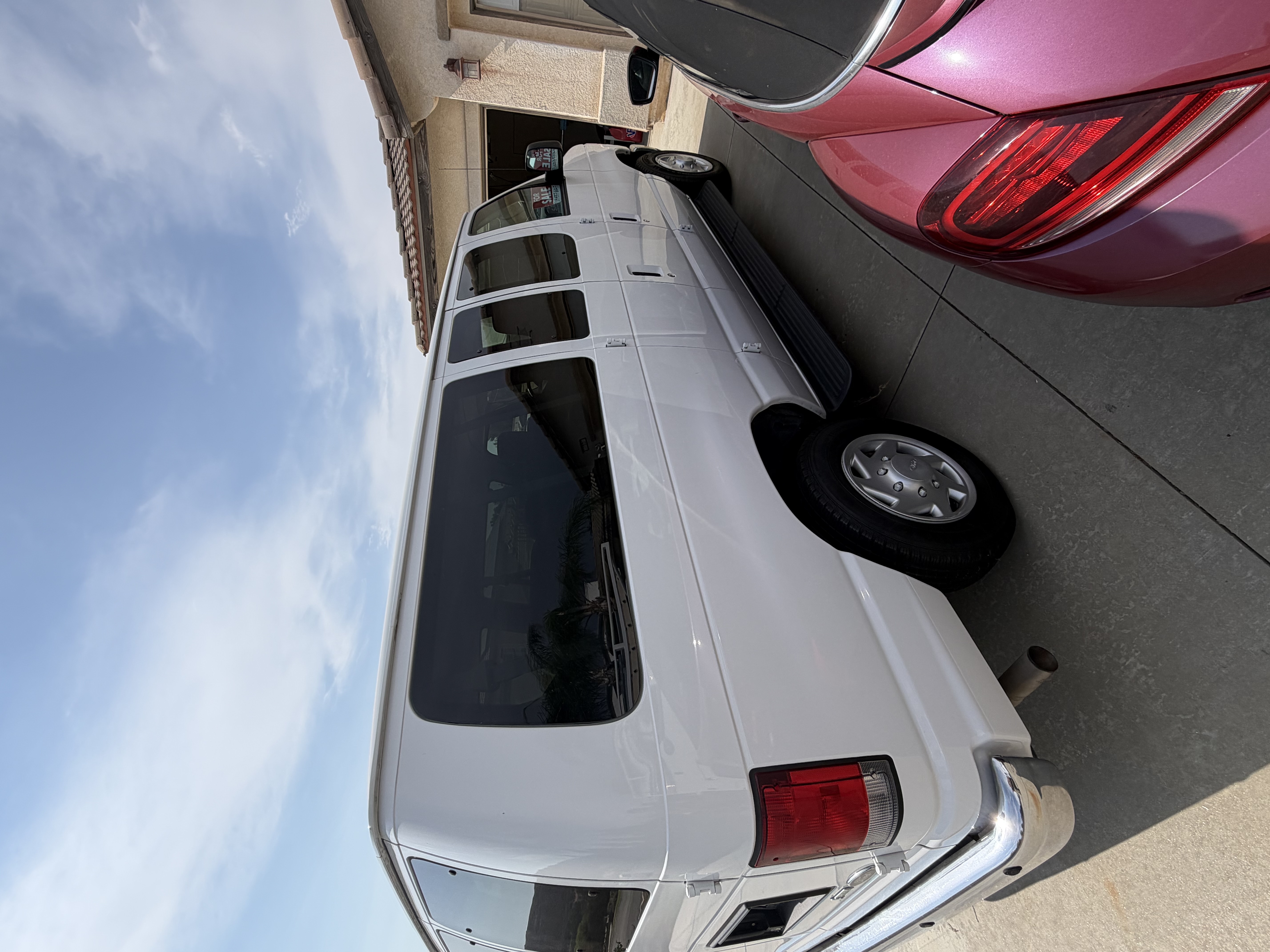 Used 2014 Ford E-350 and Econoline 350 XLT RWD image 5