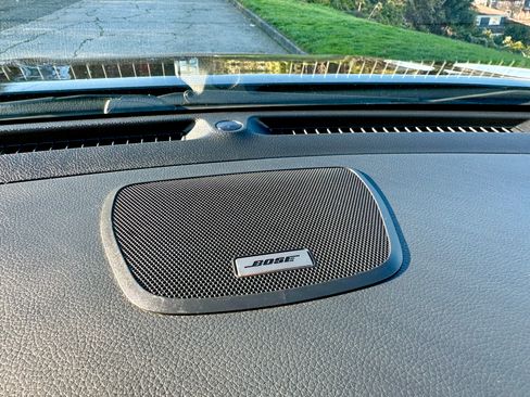 Used 2019 Nissan Rogue SL w/ Premium Package image 12