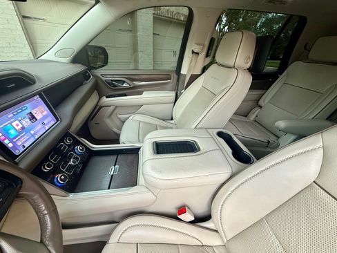 Used 2021 GMC Yukon Denali AWD/4WD image 11