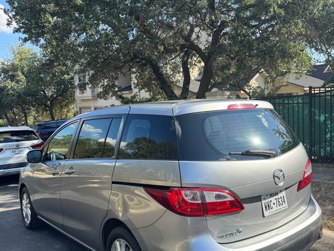 Used 2015 MAZDA MAZDA5 Sport image 6