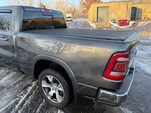 Used 2019 RAM 1500 Laramie image 4