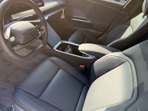 Used 2024 Lucid Air Touring image 27