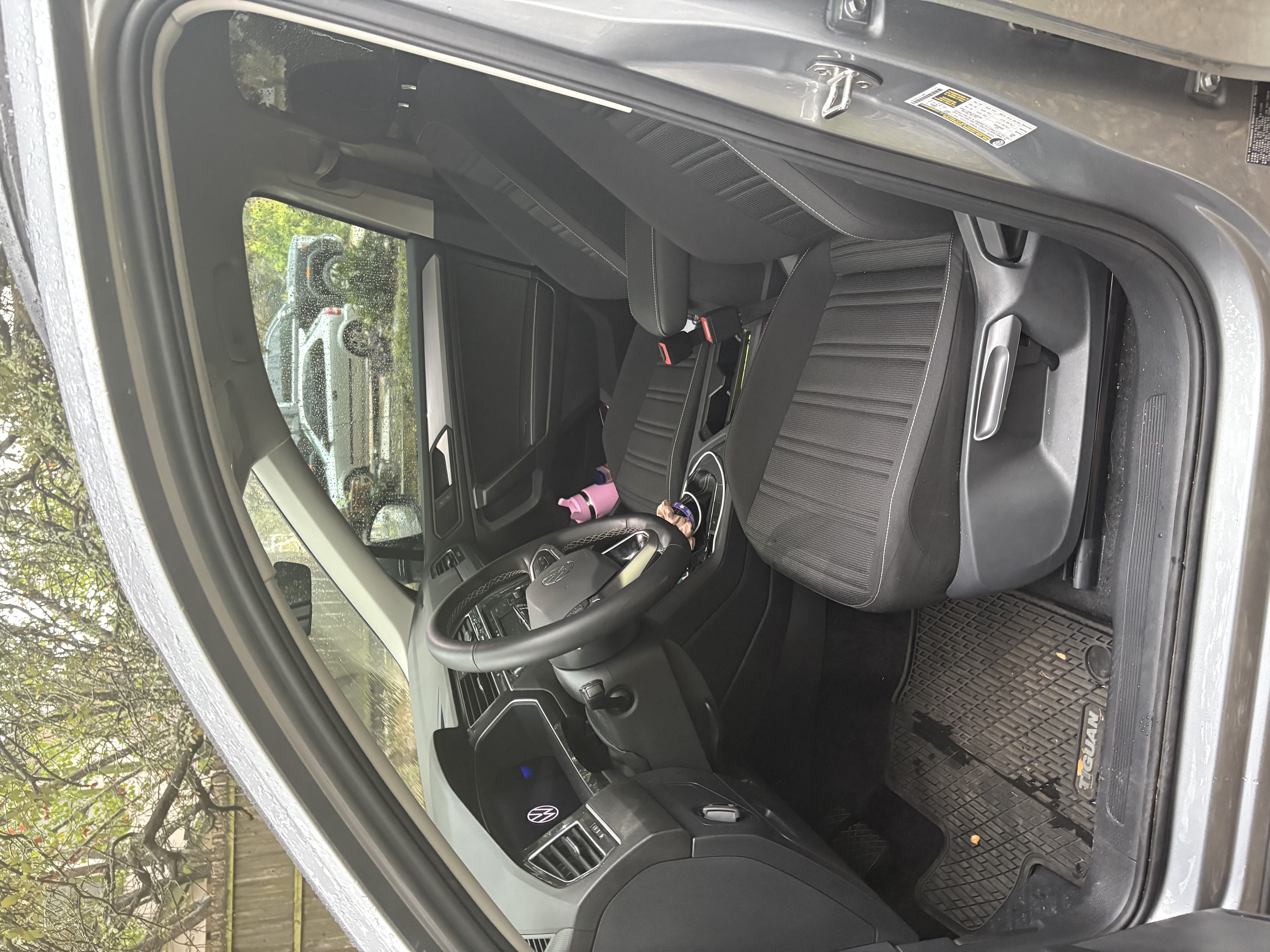 Used 2024 Volkswagen Tiguan S FWD image 6