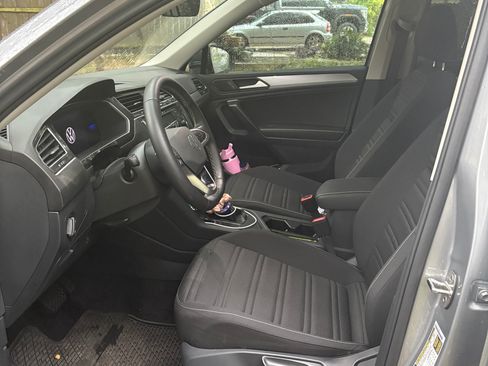 Used 2024 Volkswagen Tiguan S image 6