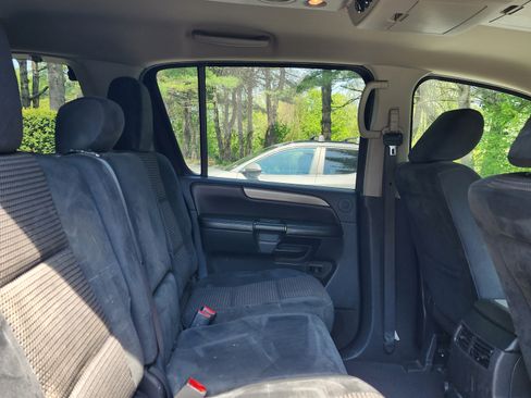 Used 2014 Nissan Armada SV AWD/4WD image 13