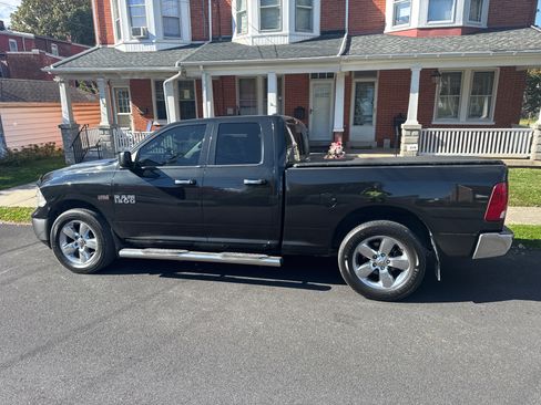 Used 2016 RAM 1500 Big Horn image 4