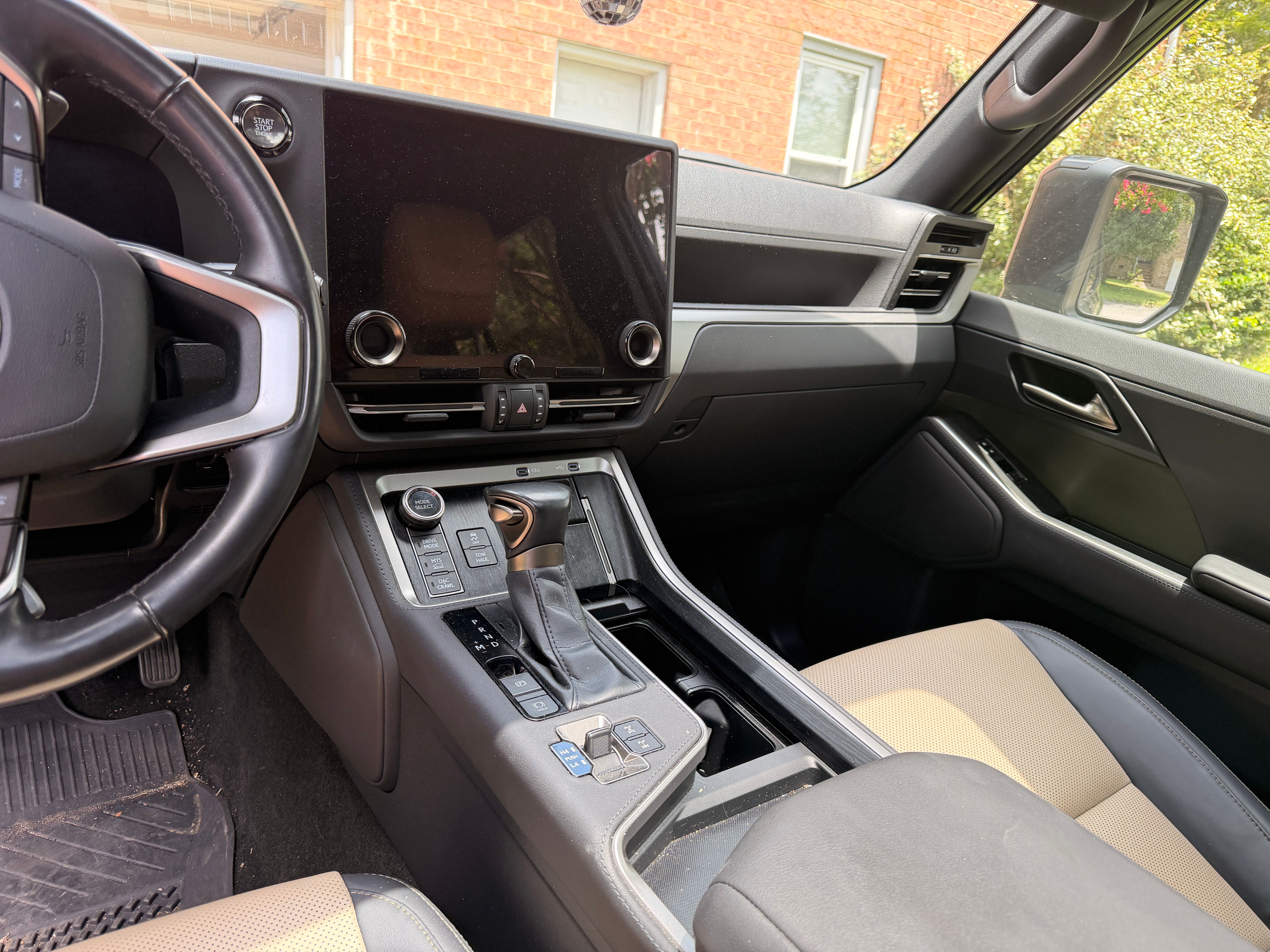 Used 2024 Lexus GX 550 AWD/4WD image 9