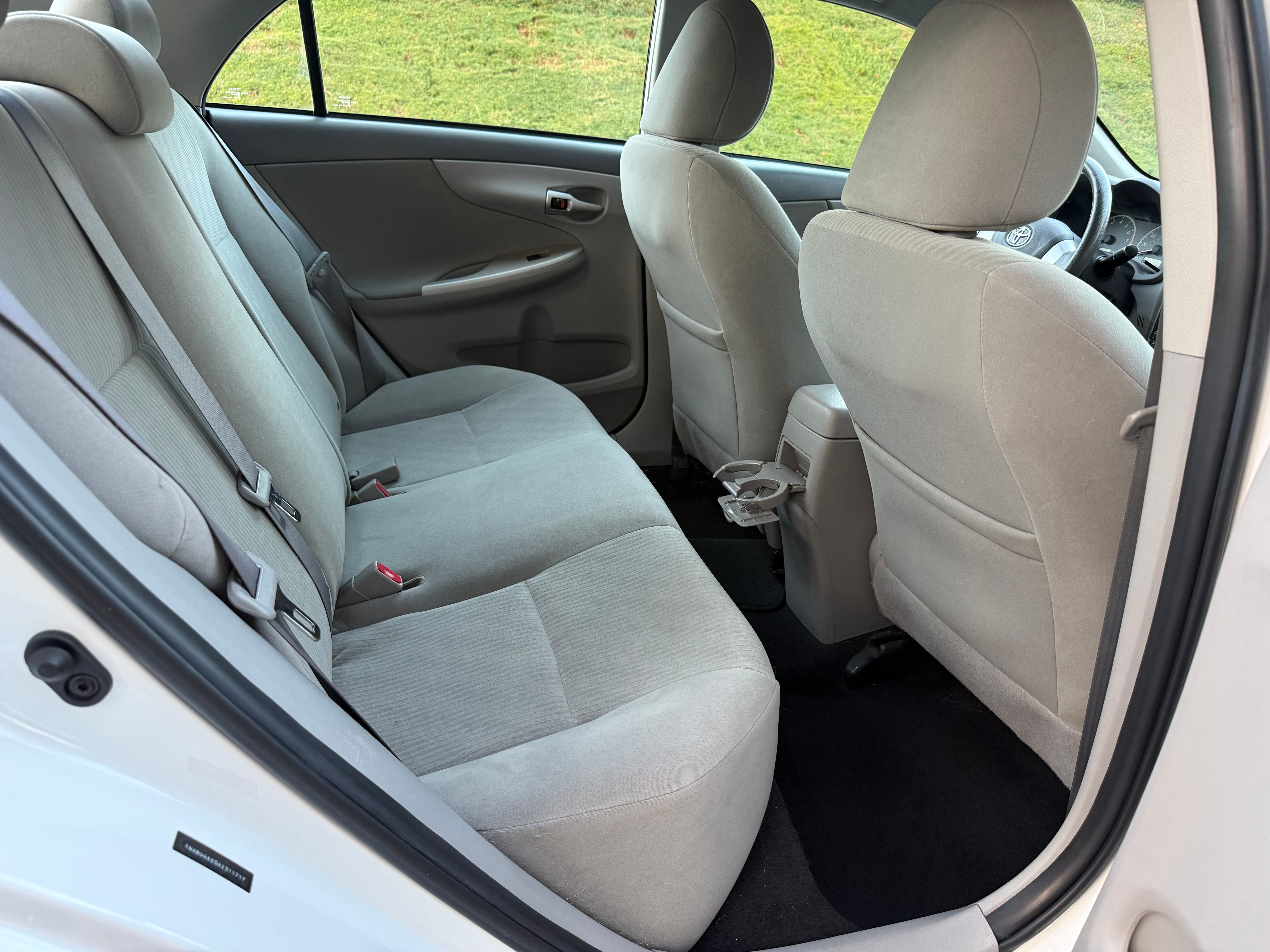 Used 2010 Toyota Corolla LE FWD image 8