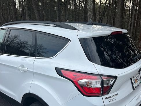 Used 2018 Ford Escape SEL image 4