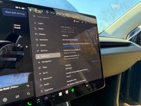 Used 2026 Tesla Model Y Long Range image 22