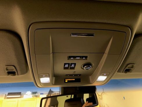 Used 2016 GMC Yukon Denali w/ Open Road Package image 26