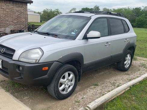 Used 2005 Hyundai Tucson GLS image 10