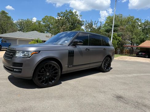 Used 2017 Land Rover Range Rover Long Wheelbase Supercharged image 12