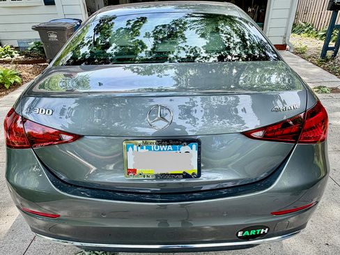 Used 2025 Mercedes-Benz C 300 4MATIC Sedan image 6