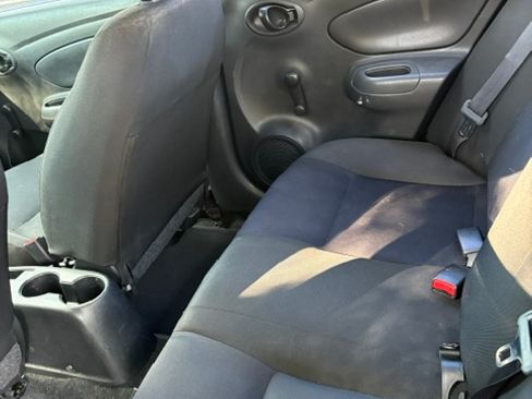 Used 2018 Nissan Versa S Plus FWD image 9