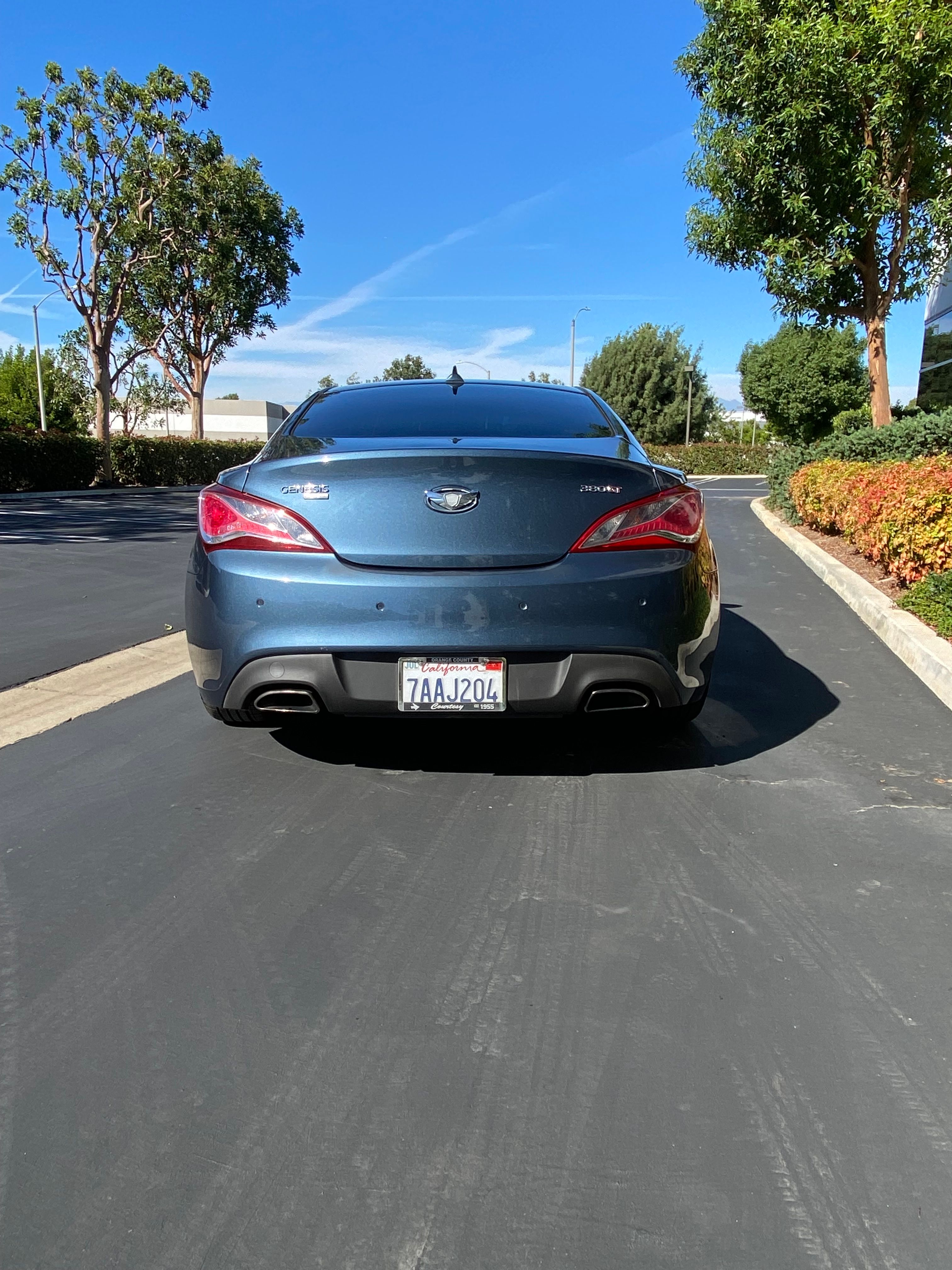 Used 2013 Hyundai Genesis 3.8 RWD image 6
