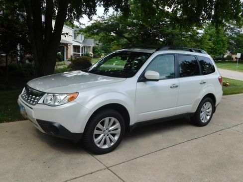 Used 2012 Subaru Forester 2.5X Premium AWD/4WD image 1