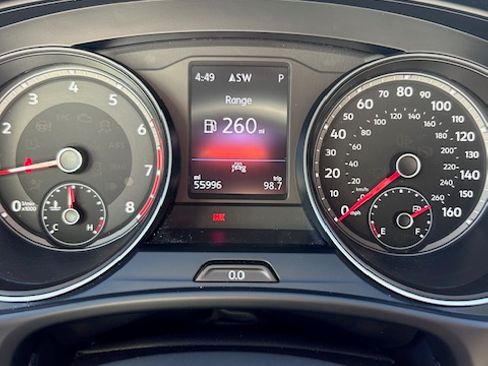 Used 2021 Volkswagen Atlas Cross Sport SE w/ Panoramic Sunroof Package image 12