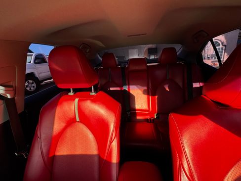 Used 2018 Toyota Camry XSE image 20