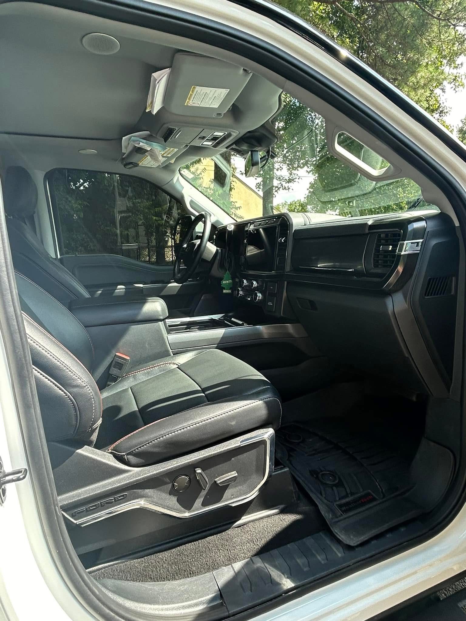 Used 2023 Ford F350 Lariat w/ Lariat Ultimate Package AWD/4WD image 21