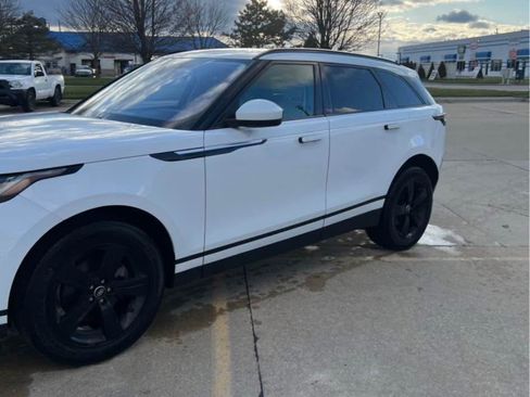 Used 2018 Land Rover Range Rover Velar S image 1