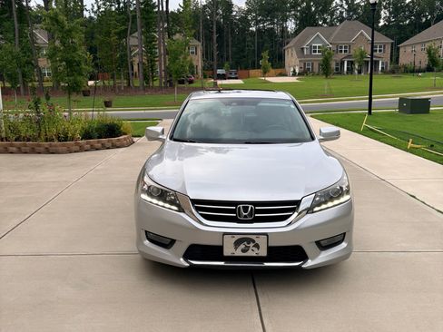 Used 2014 Honda Accord EX-L image 2