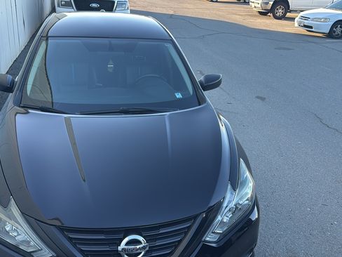 Used 2018 Nissan Altima 2.5 SR w/ SR Midnight Edition image 2