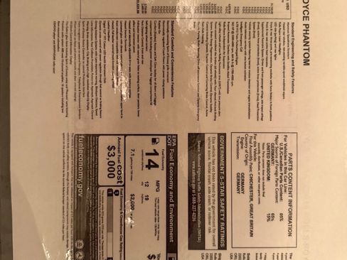 Used 2018 Rolls-Royce Phantom Sedan image 32