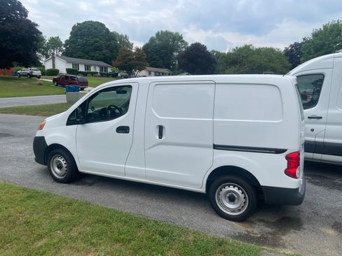 Used 2018 Nissan NV200 S w/ Back Door Glass Package FWD image 9