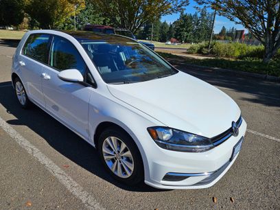 Used 2019 Volkswagen Golf SE