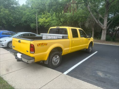 Used 2006 Ford F250 Lariat AWD/4WD image 5