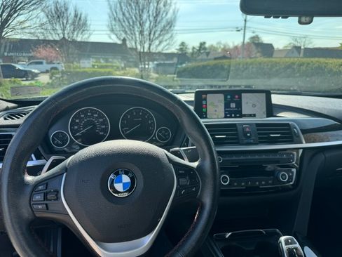 Used 2018 BMW 330i xDrive Sedan w/ Convenience Package AWD/4WD image 15
