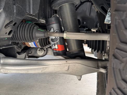 Used 2024 Ford Bronco Wildtrak image 27