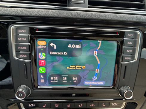 Used 2017 Volkswagen Jetta SEL image 11