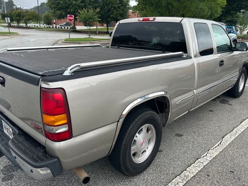 Used 2002 GMC Sierra 1500 2WD Extended Cab w/ SLT Marketing Option Pkg image 4