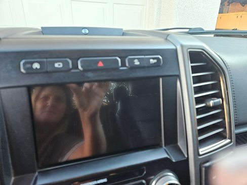 Used 2019 Ford F150 Raptor w/ Equipment Group 802A Luxury image 13