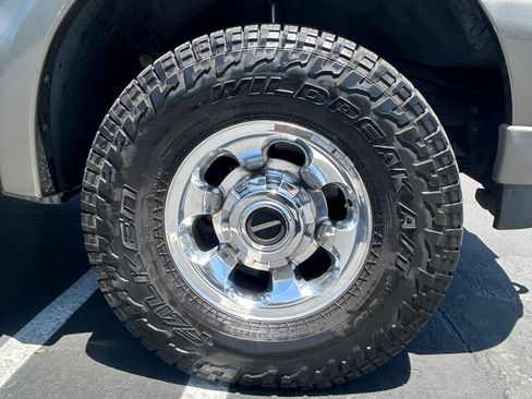 Used 2004 Ford Excursion Limited image 15