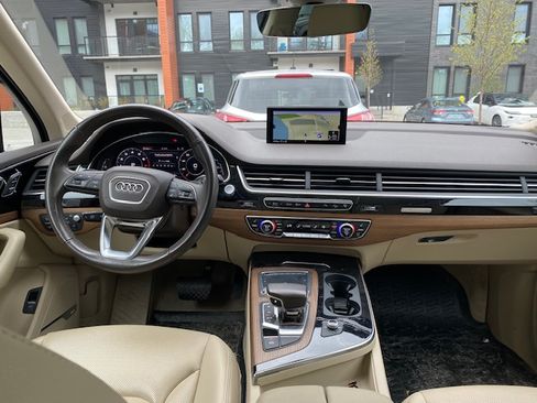 Used 2017 Audi Q7 3.0T Prestige AWD/4WD image 10