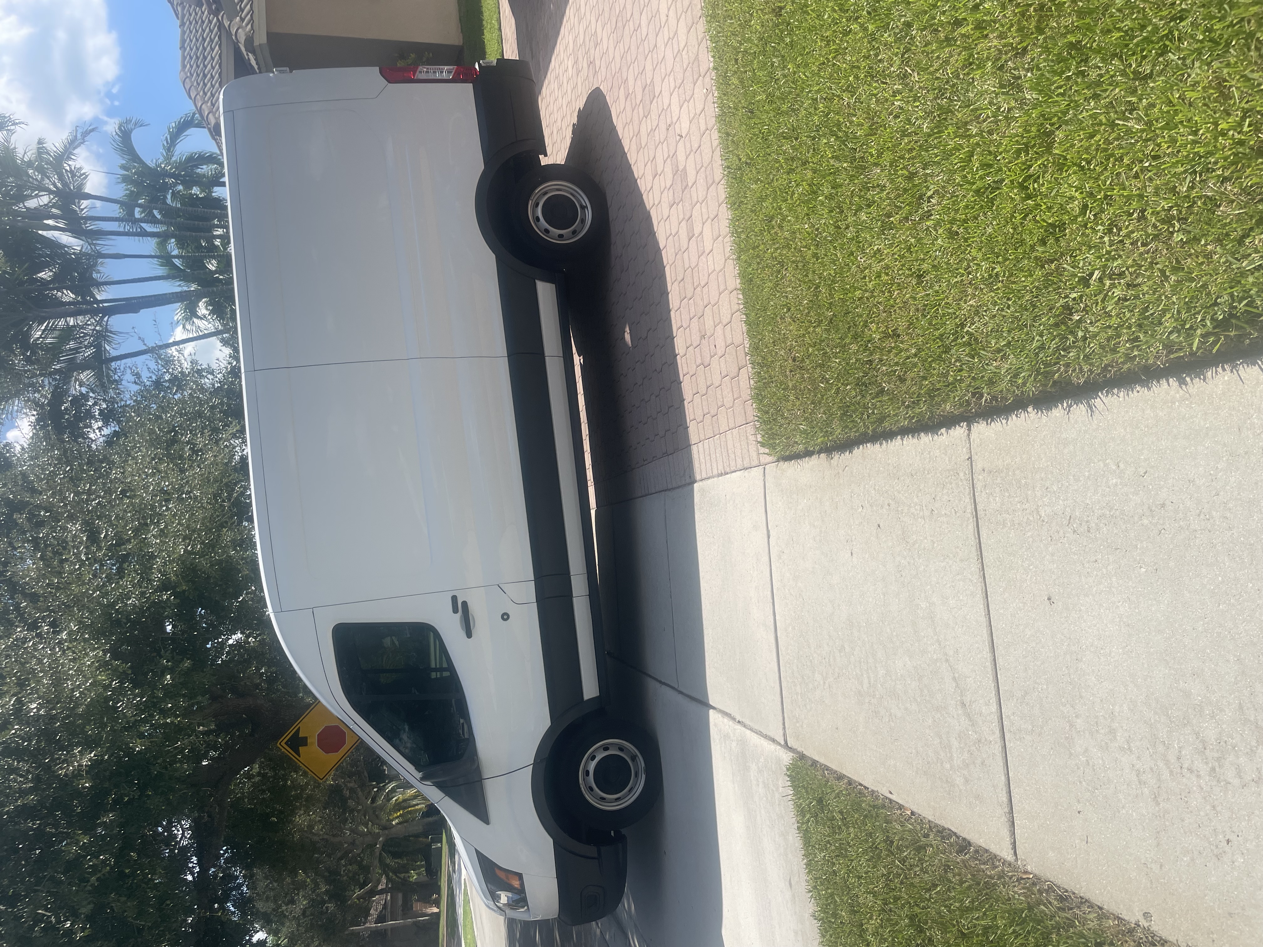 Used 2021 Ford Transit 250 Medium Roof RWD image 1