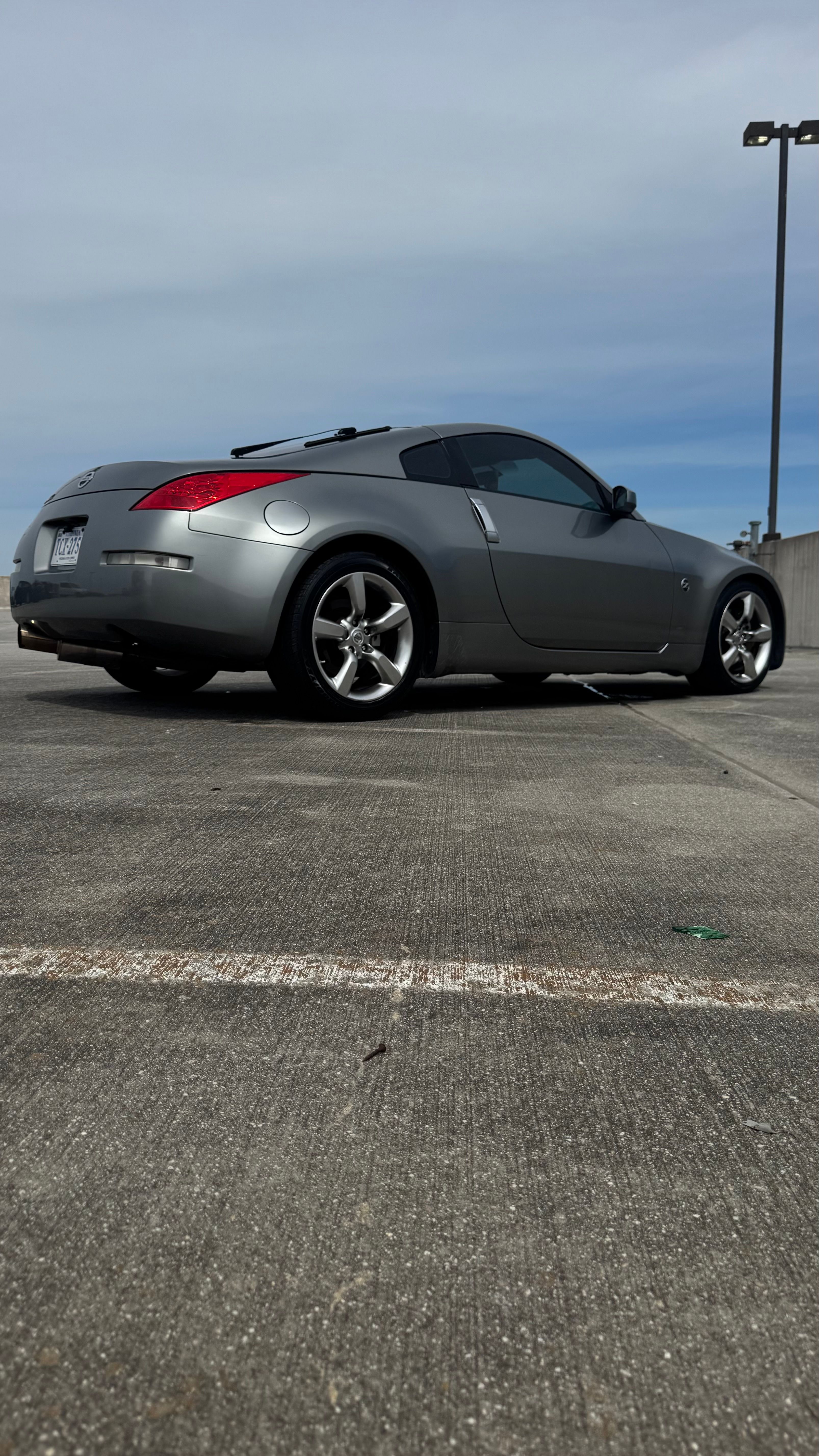 Used 2006 Nissan 350Z Coupe RWD image 4