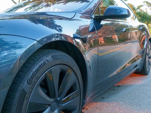 Used 2024 Tesla Model S AWD/4WD image 12