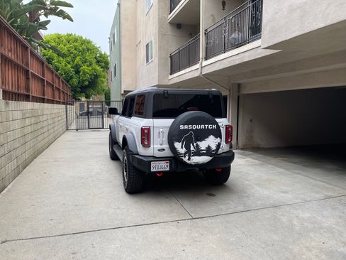 Used 2025 Ford Bronco Outer Banks w/ Sasquatch Package image 6