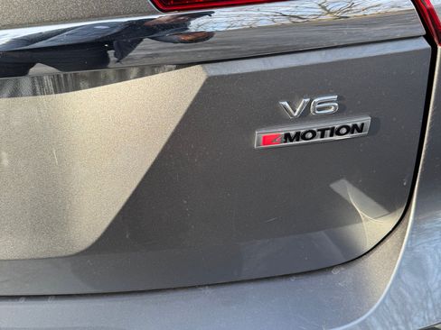 Used 2019 Volkswagen Atlas SE image 26