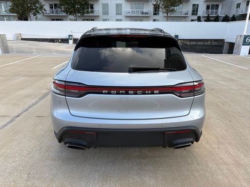 Used 2023 Porsche Macan image 10
