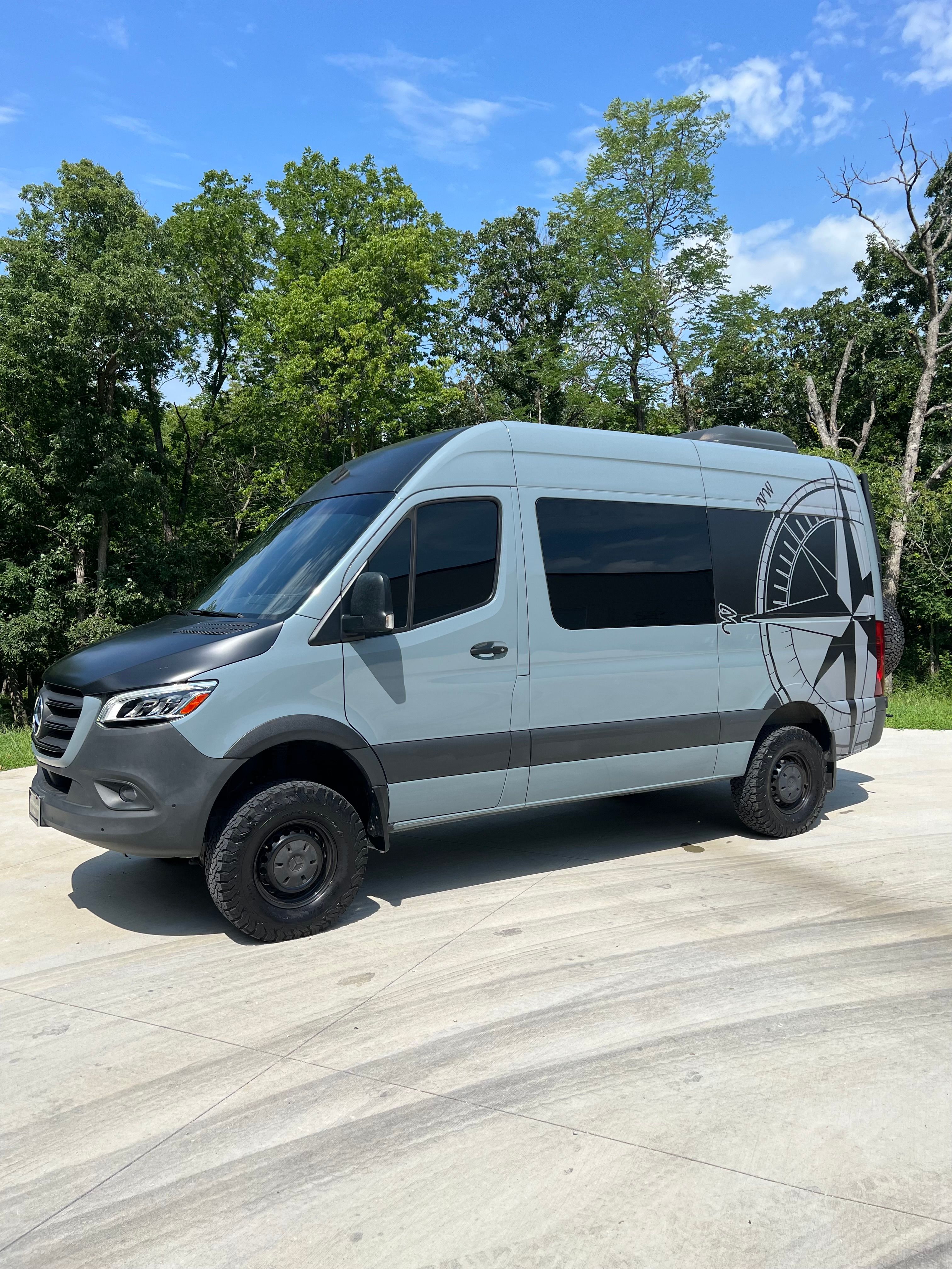 Used 2019 Mercedes-Benz Sprinter 4x4 144 image 1