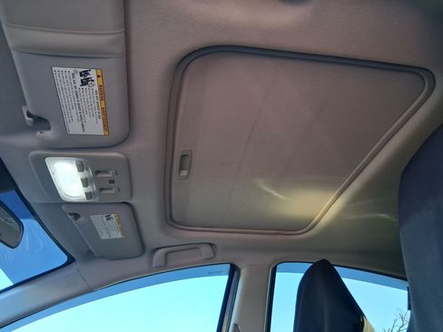 Used 2016 Toyota Prius C Three image 15