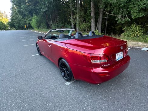 Used 2010 Lexus IS 250C RWD image 4