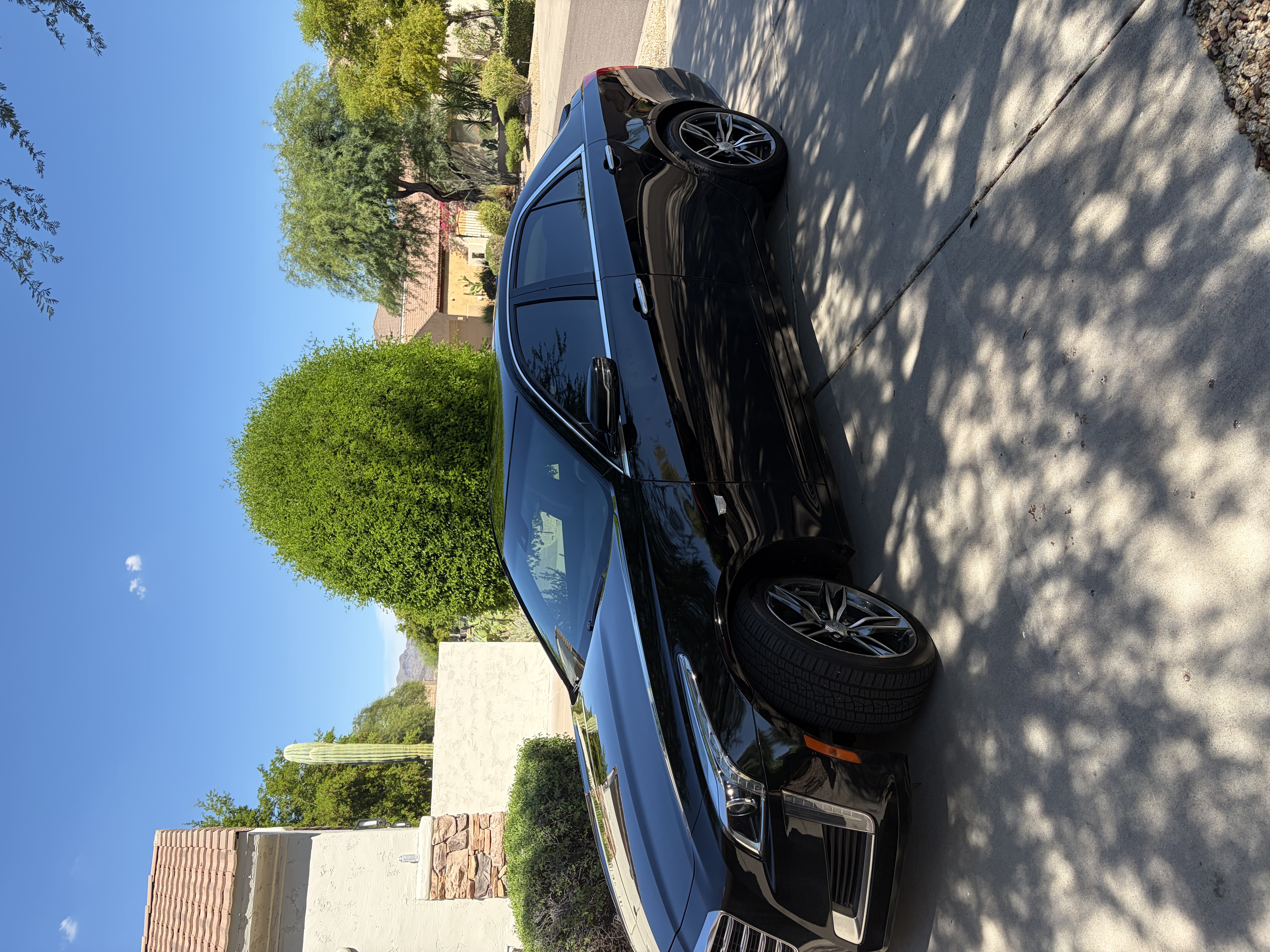 Used 2017 Cadillac CTS Luxury w/ V-Sport Package RWD image 2