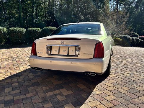 Used 2005 Cadillac De Ville Sedan image 6